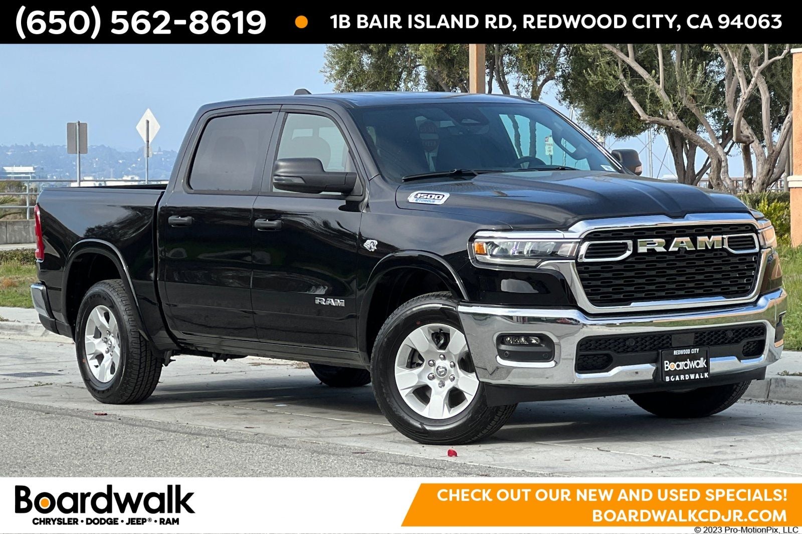 2026 RAM Ram 1500 RAM 1500 BIG HORN CREW CAB 4X4 5'7' BOX in Diamond Black Crystal Pearl-Coat Exterior Paint — front three-quarter view